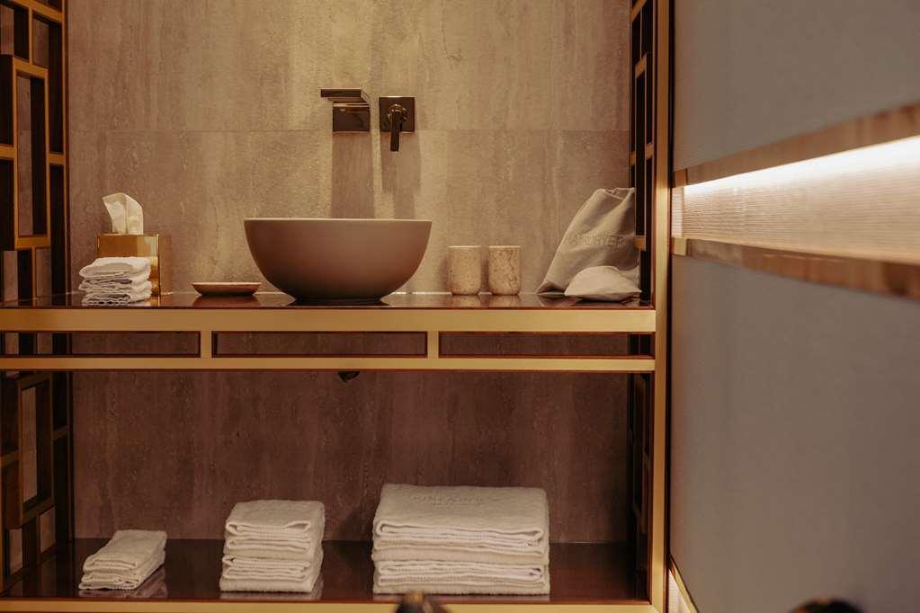 Wine & Books Lisboa Hotel 部屋 写真 Bathroom