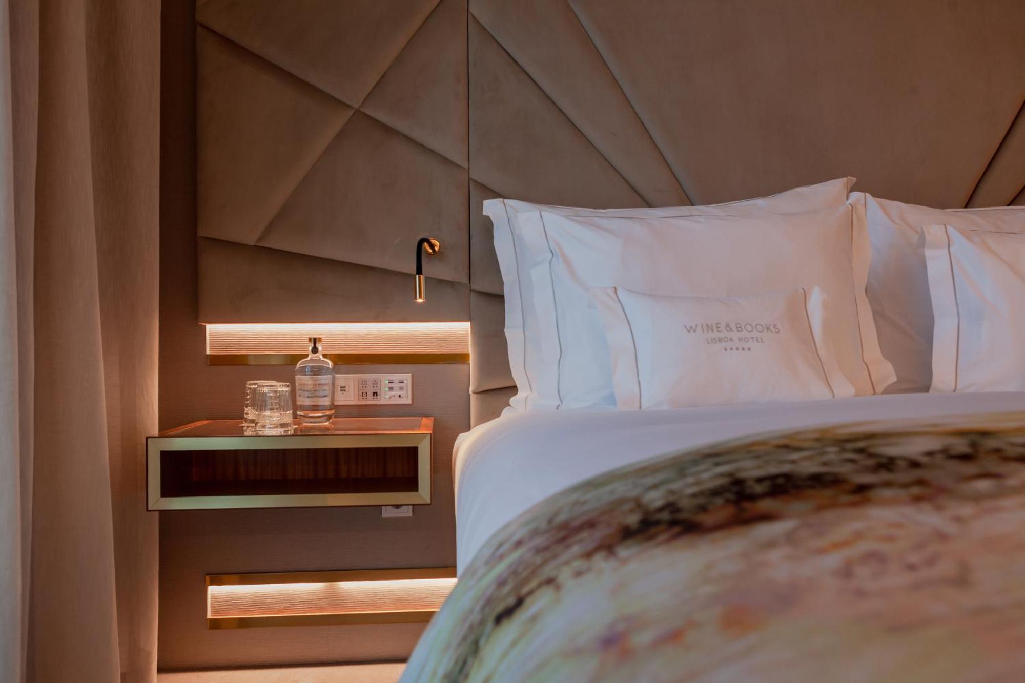 Wine & Books Lisboa Hotel エクステリア 写真 A bedroom at The Hari