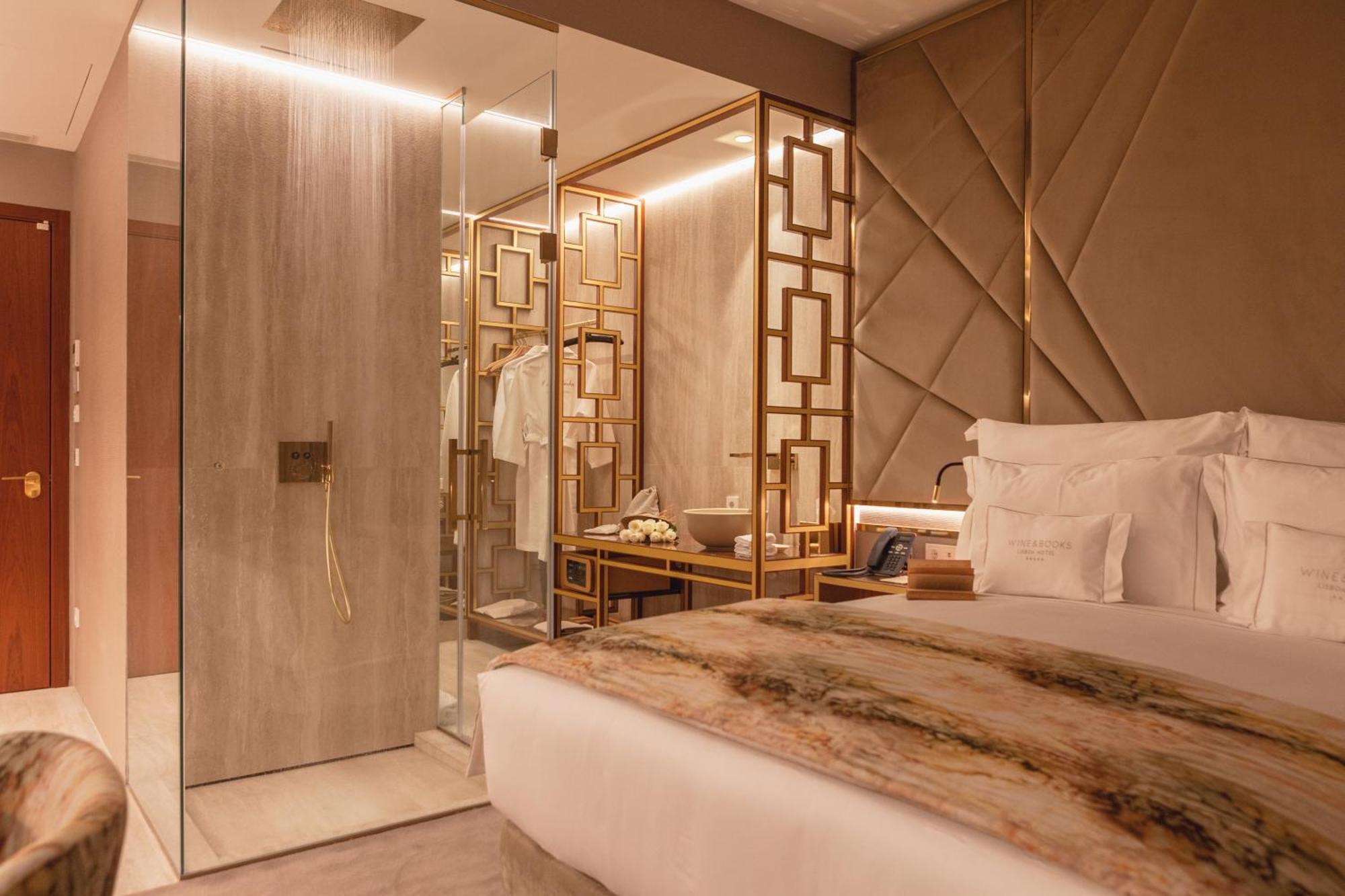 Wine & Books Lisboa Hotel エクステリア 写真 A room at the hotel