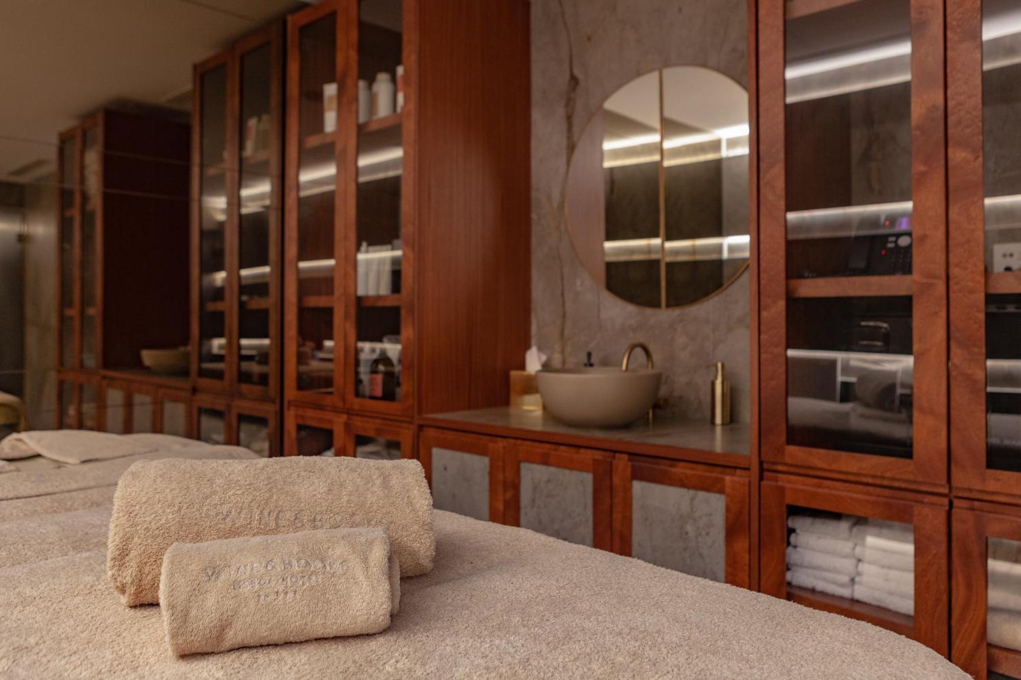 Wine & Books Lisboa Hotel エクステリア 写真 Spa at the Taj Mahal Palace, Mumbai