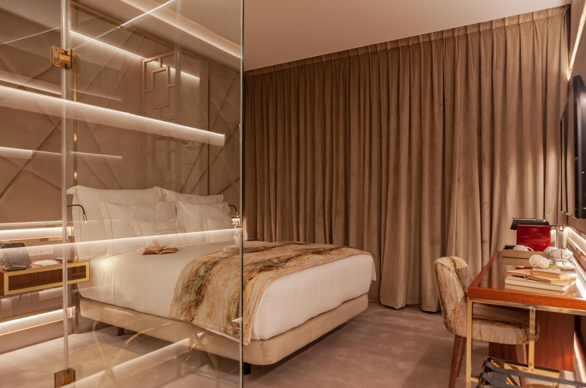 Wine & Books Lisboa Hotel 部屋 写真 A bedroom at the hotel